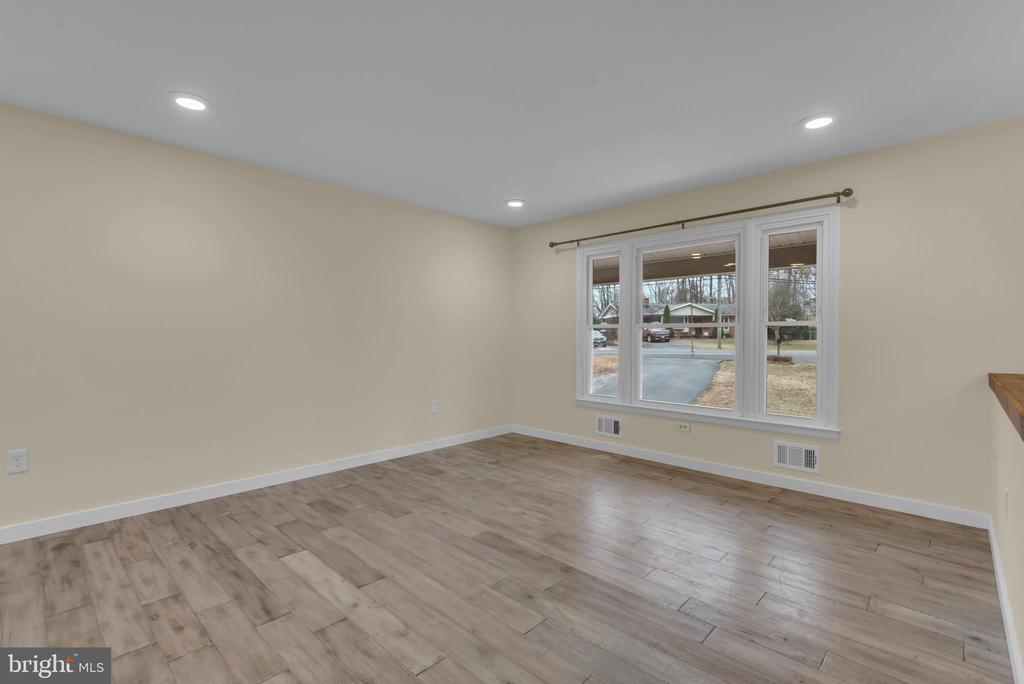 151 LONG POINT COURT