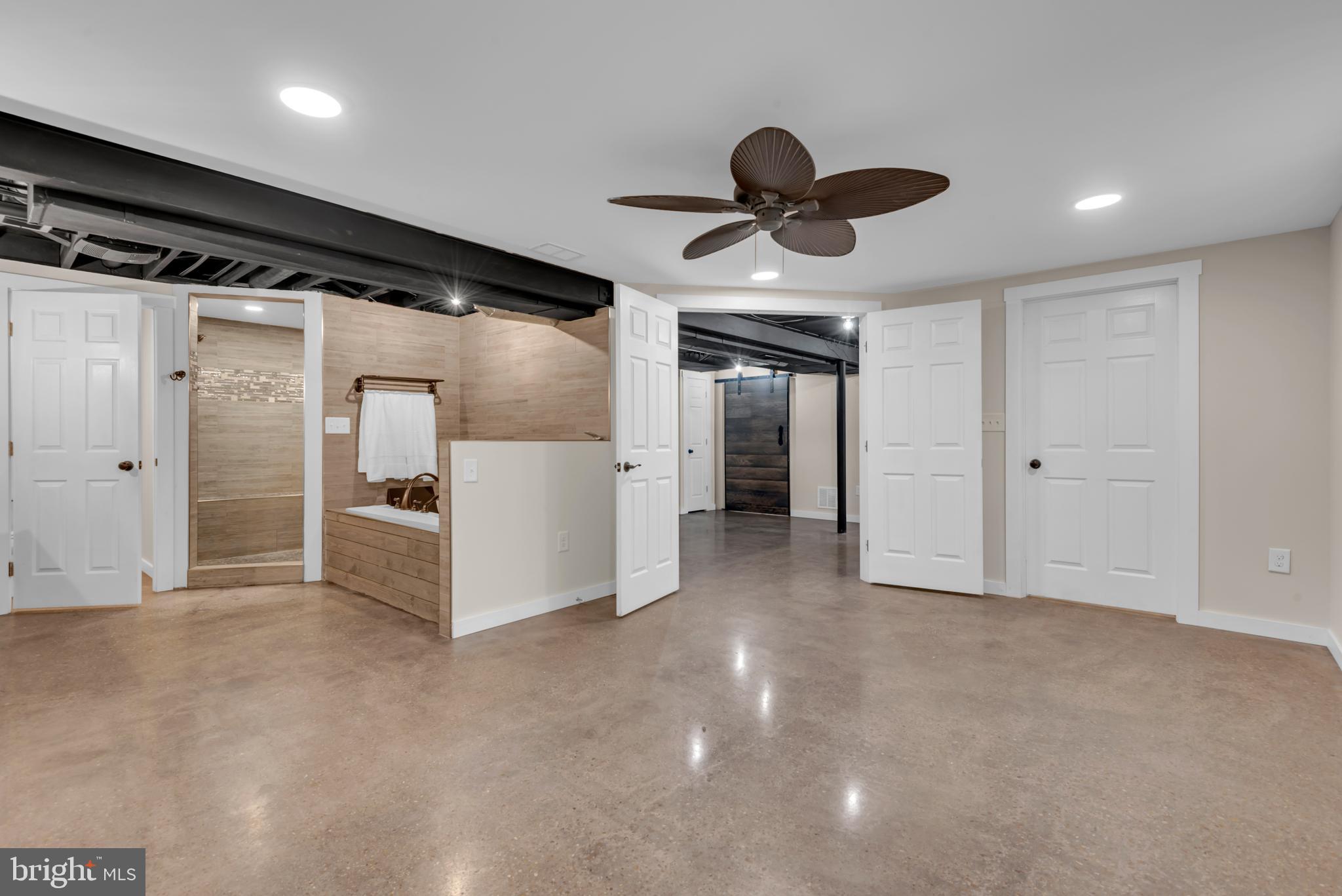 151 LONG POINT COURT