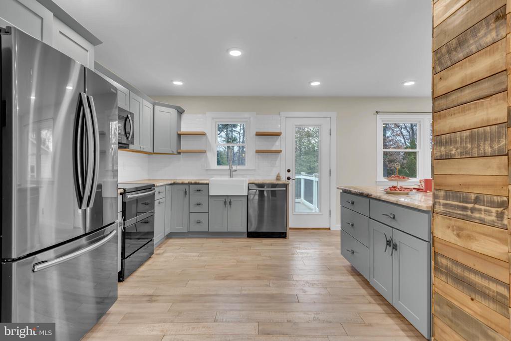 151 LONG POINT COURT