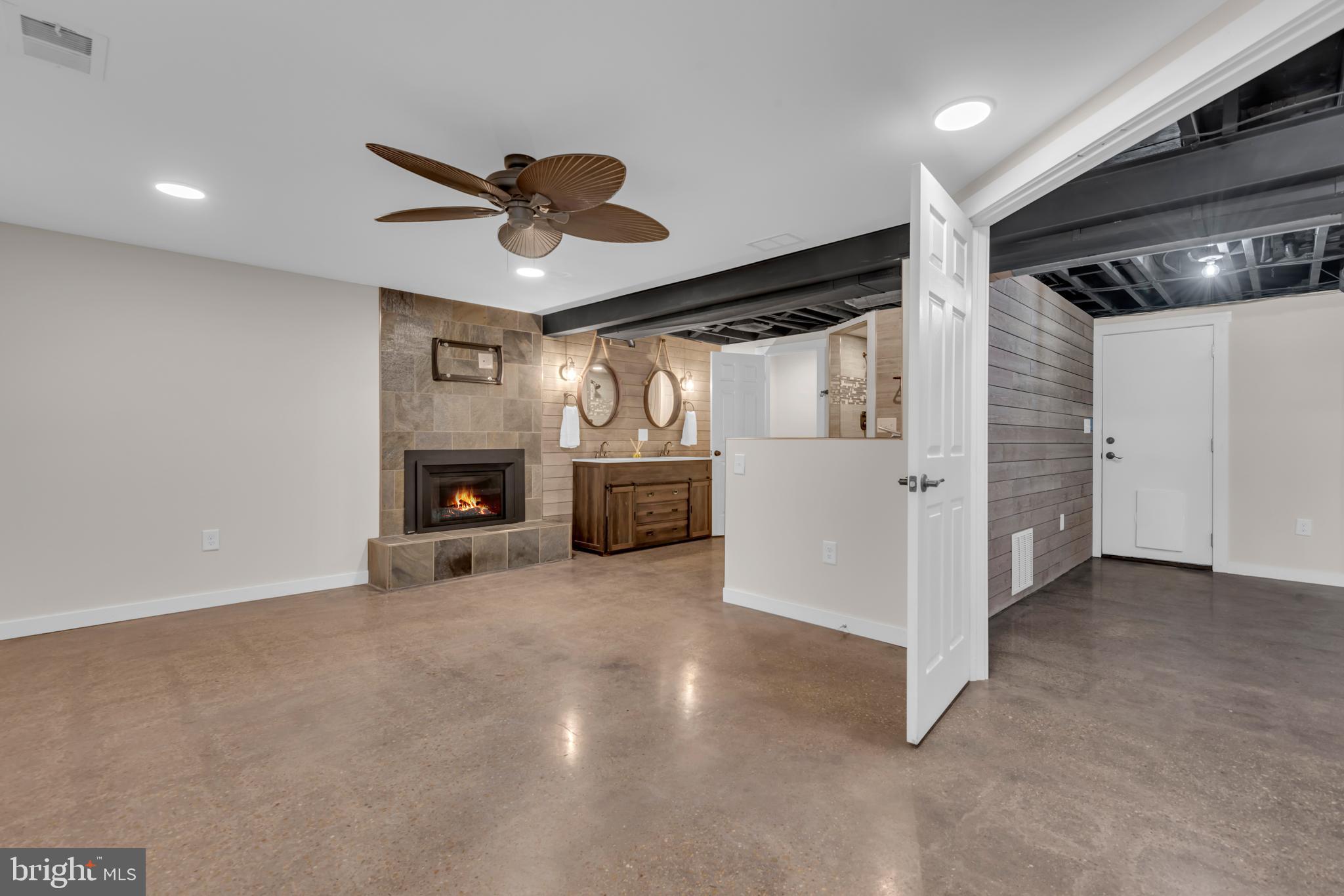 151 LONG POINT COURT