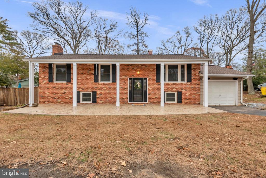 151 LONG POINT COURT