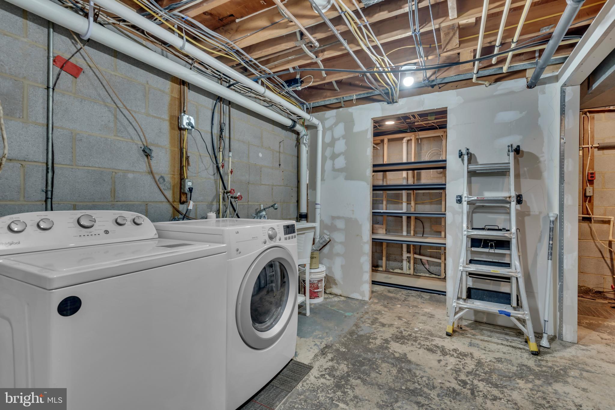 151 LONG POINT COURT