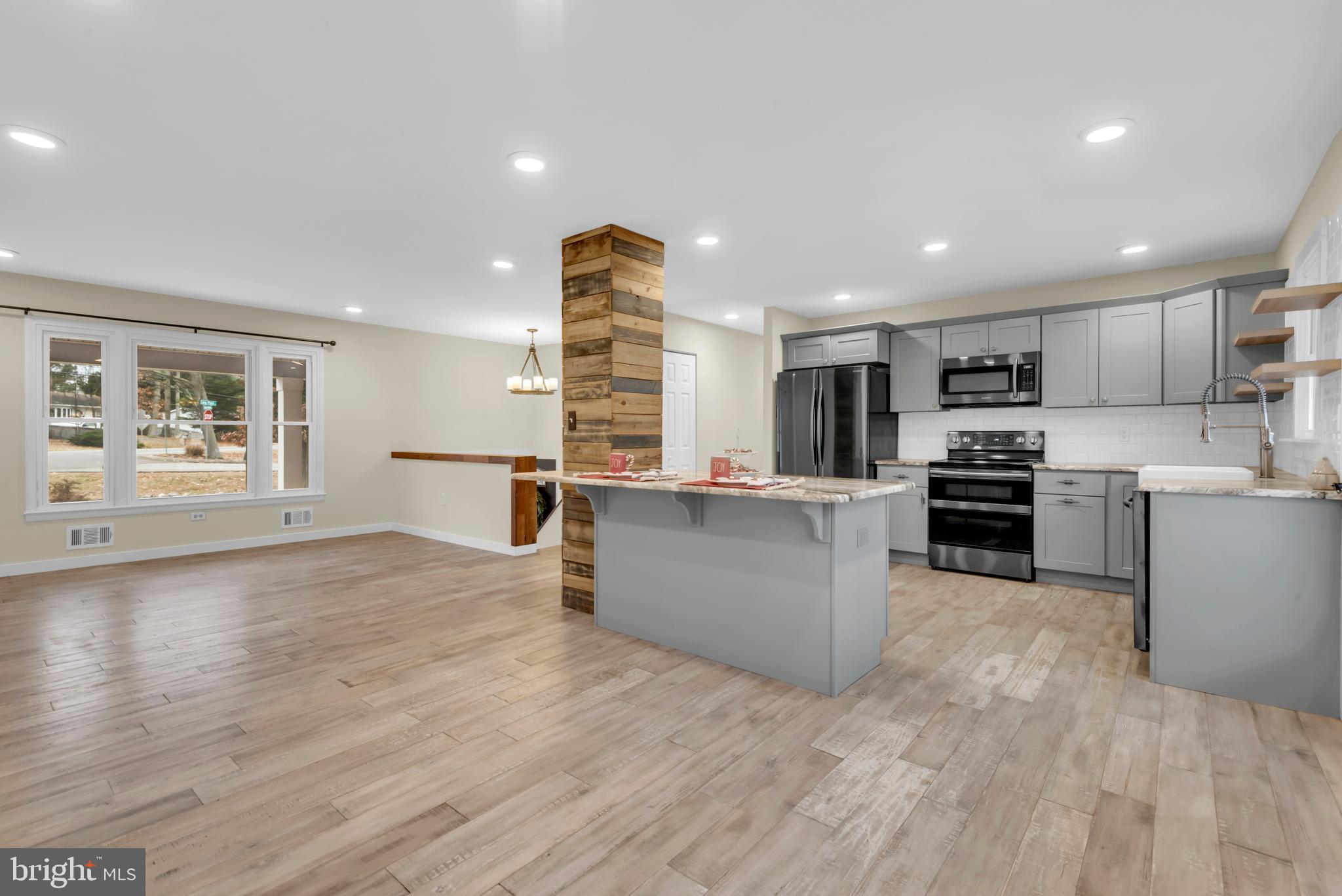 151 LONG POINT COURT