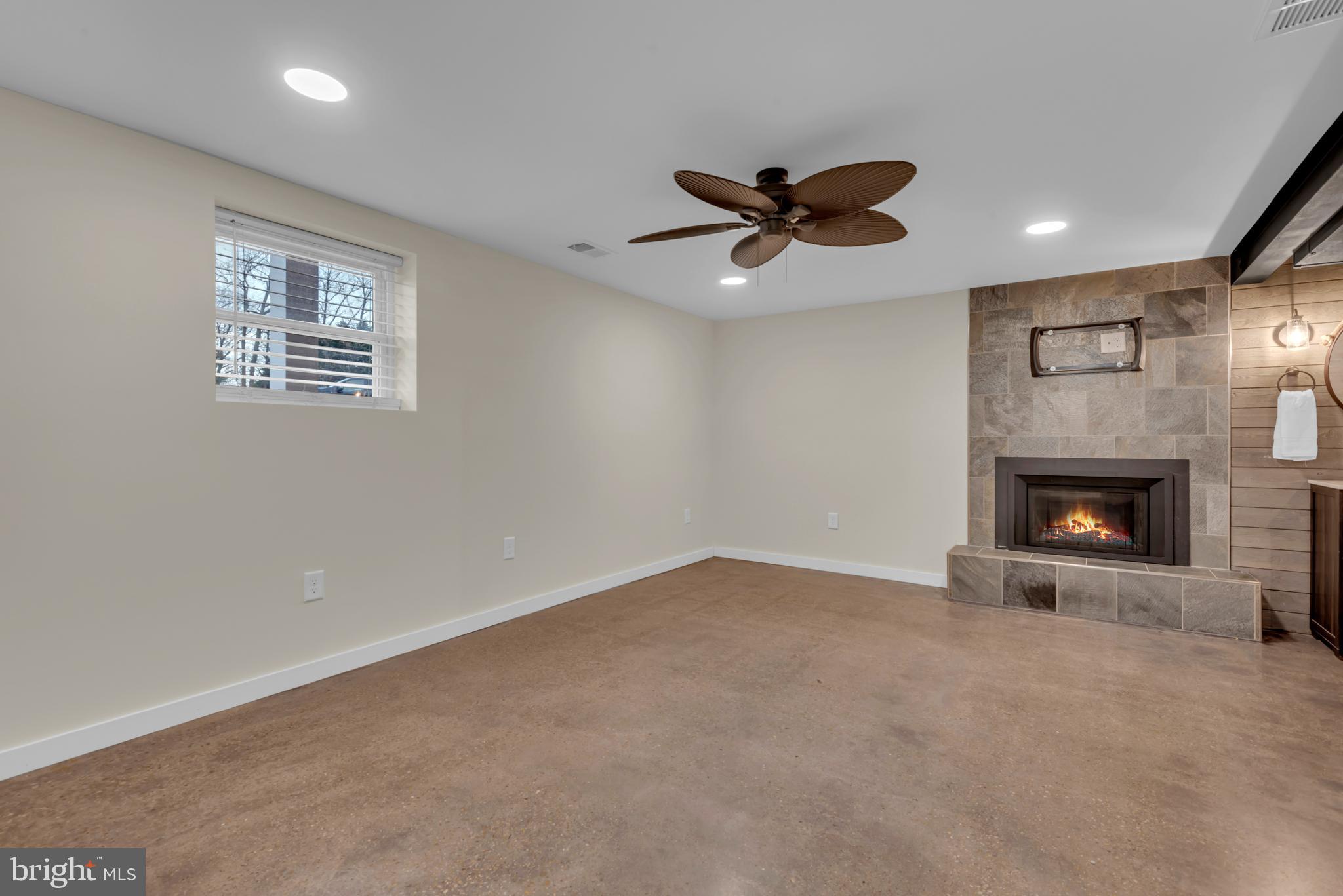 151 LONG POINT COURT