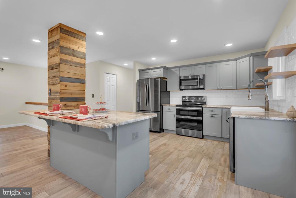 151 LONG POINT COURT