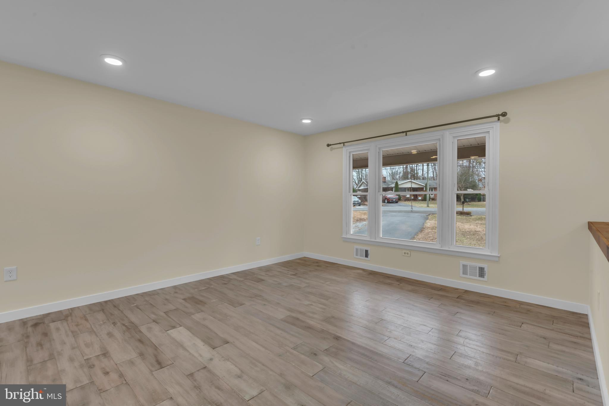 151 LONG POINT COURT