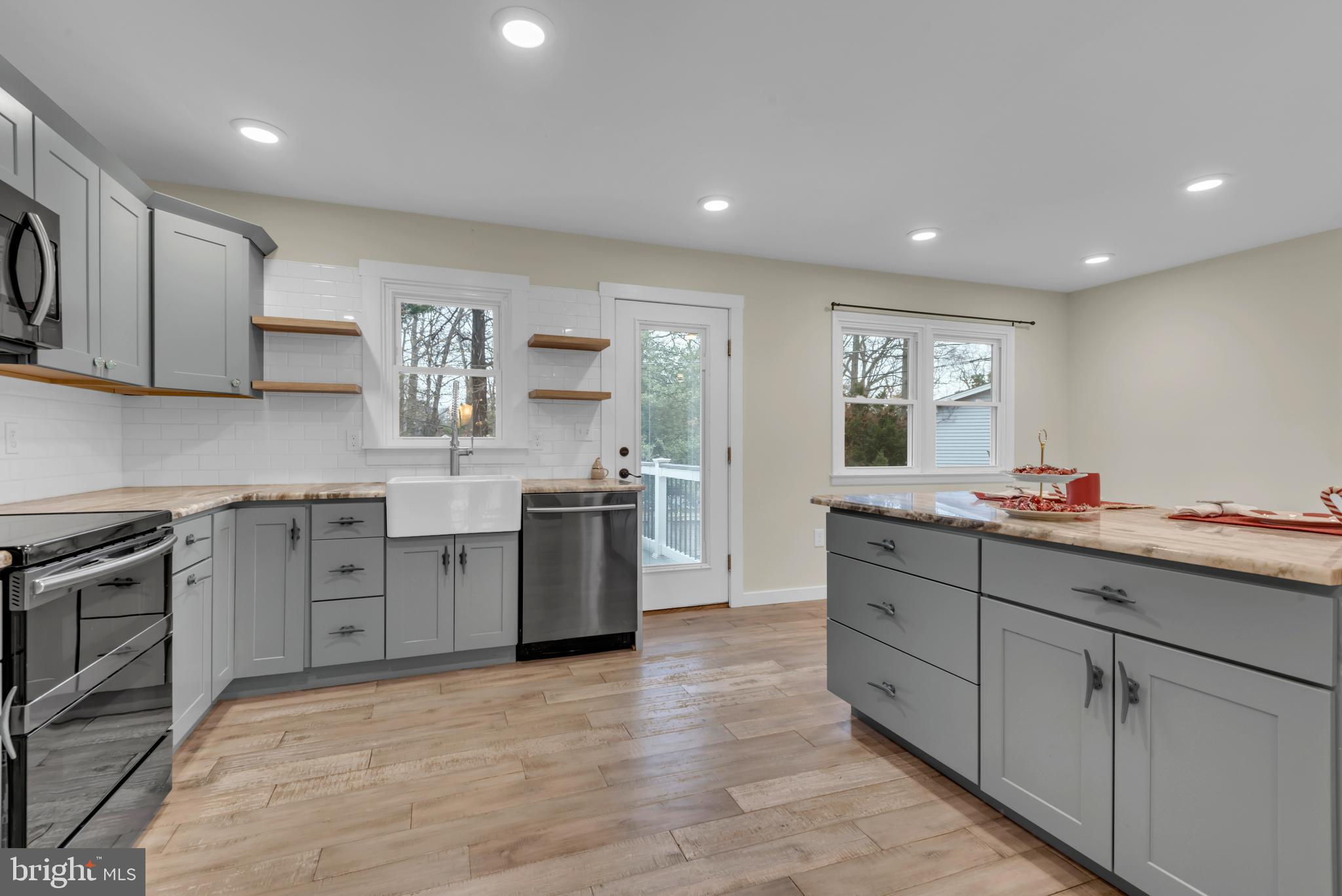 151 LONG POINT COURT