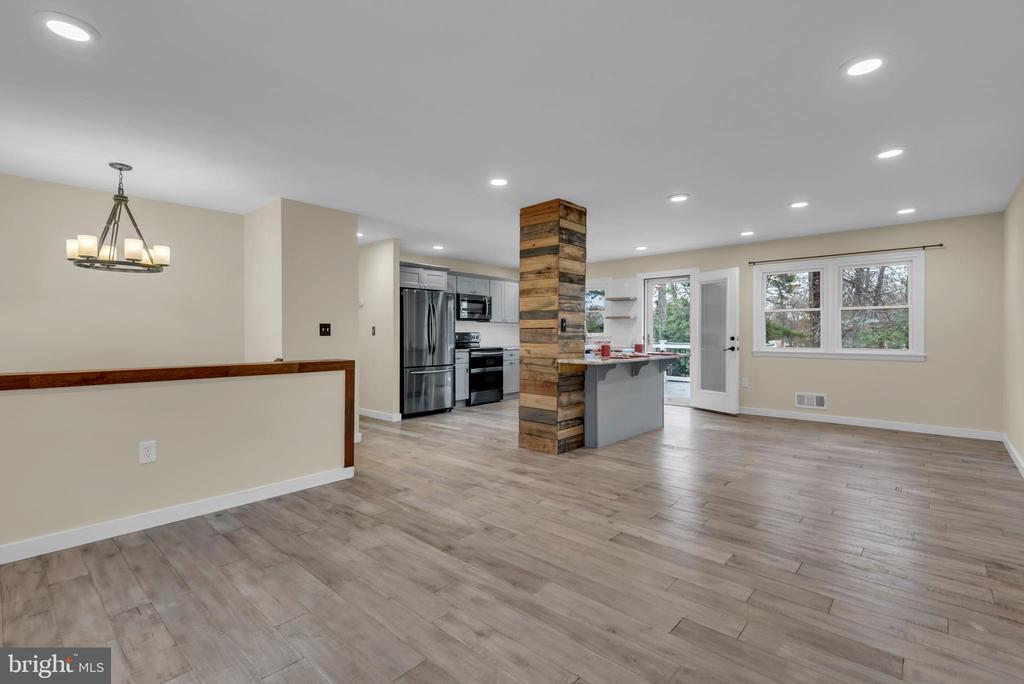 151 LONG POINT COURT
