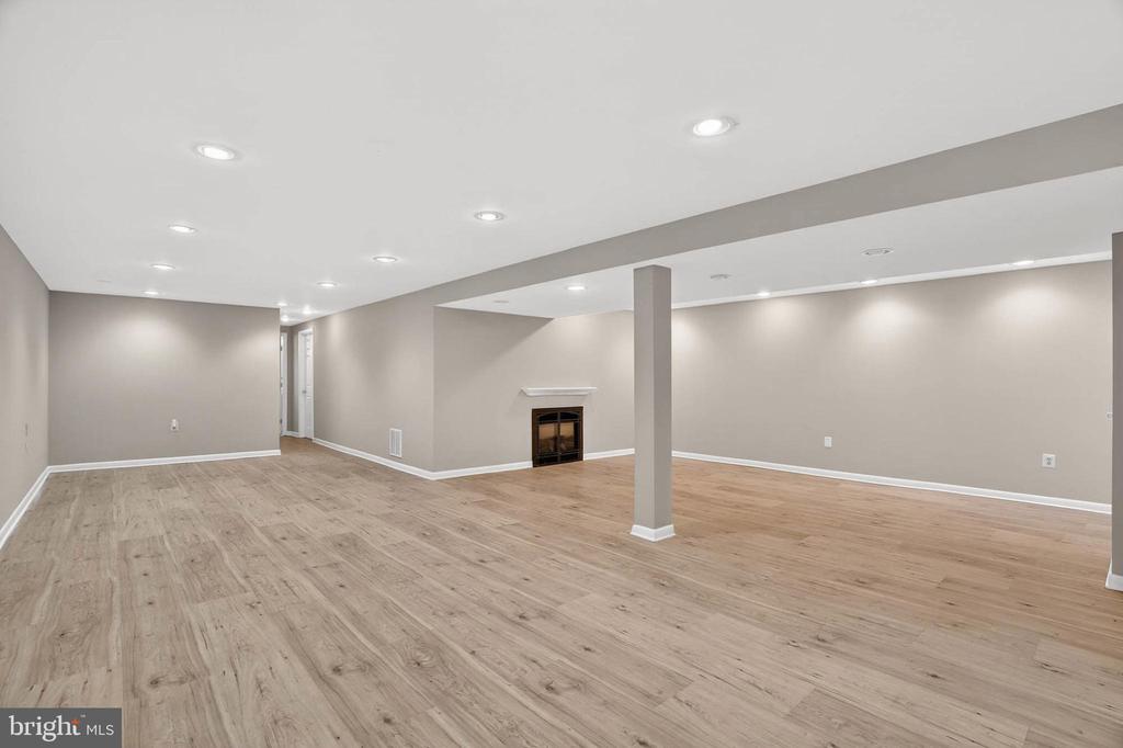 927 JULIET LANE