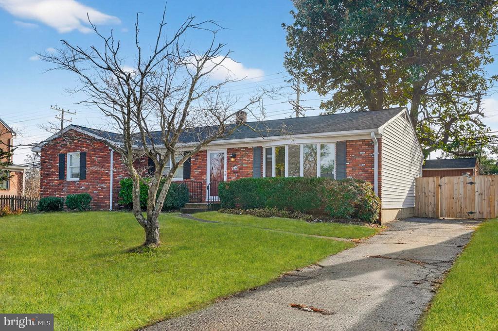927 JULIET LANE