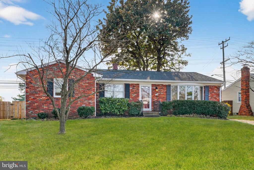 927 JULIET LANE