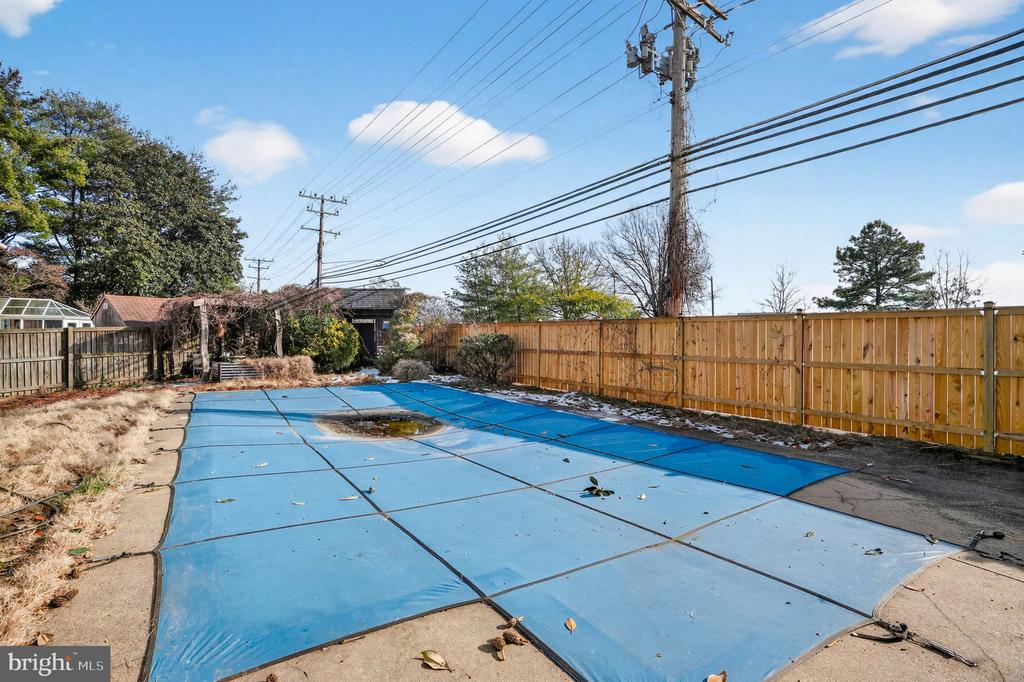 927 JULIET LANE