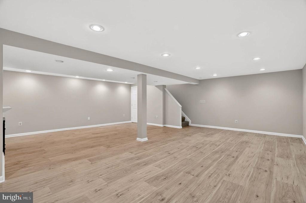 927 JULIET LANE