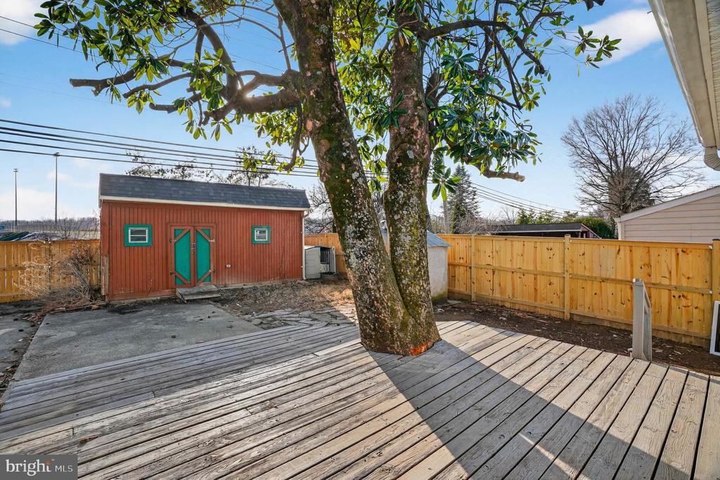 927 JULIET LANE