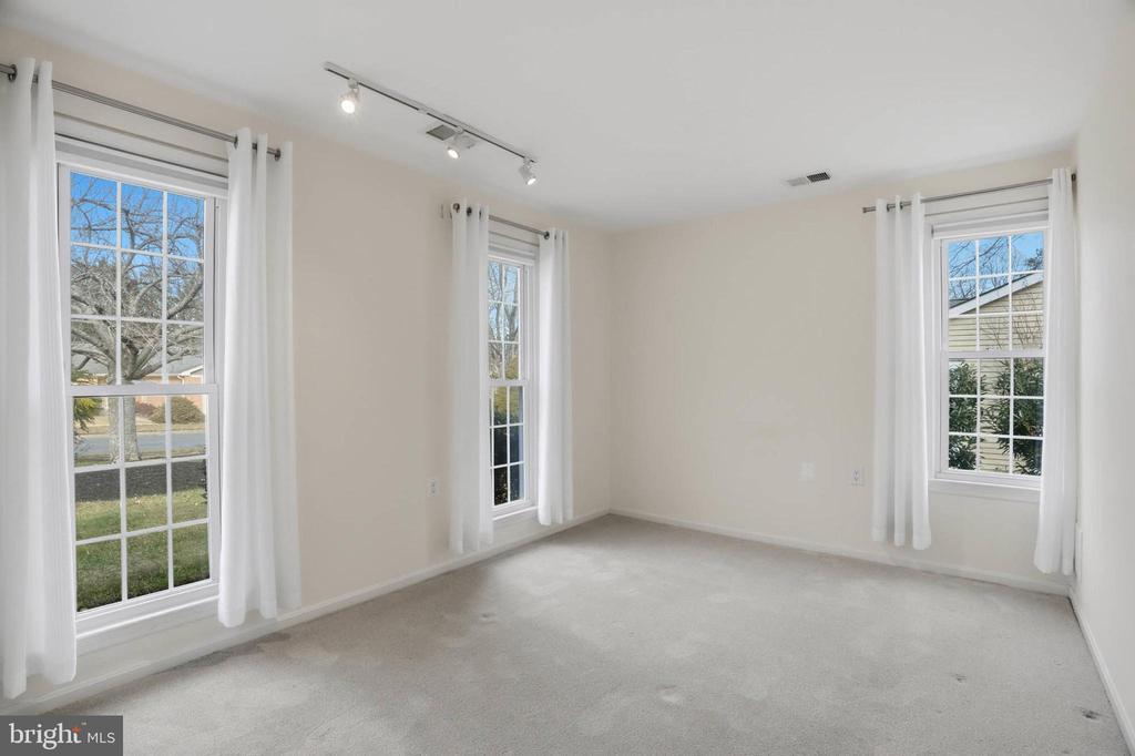 847 WOODMONT ROAD