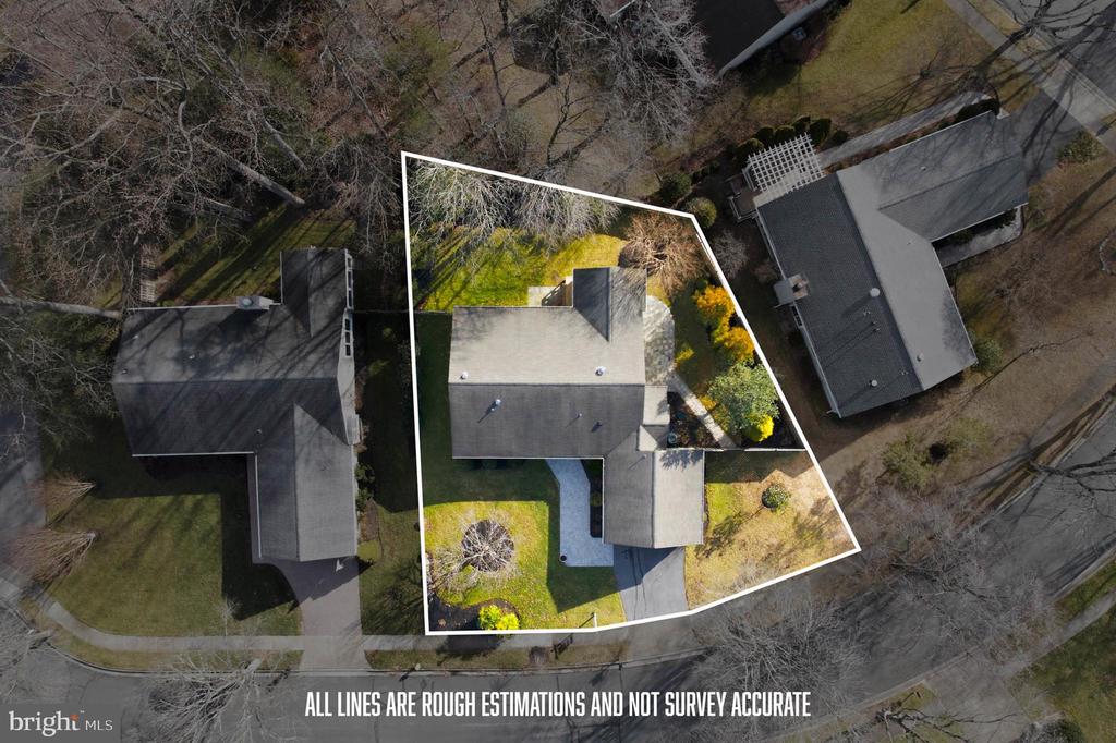 847 WOODMONT ROAD