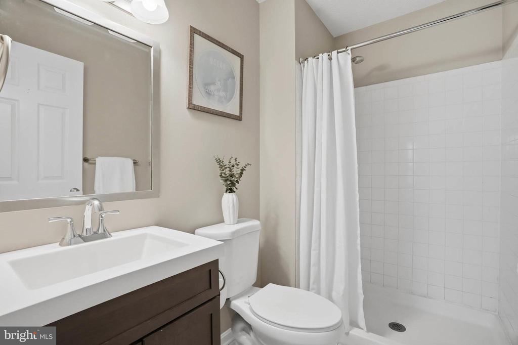 7800 TITAN COURT