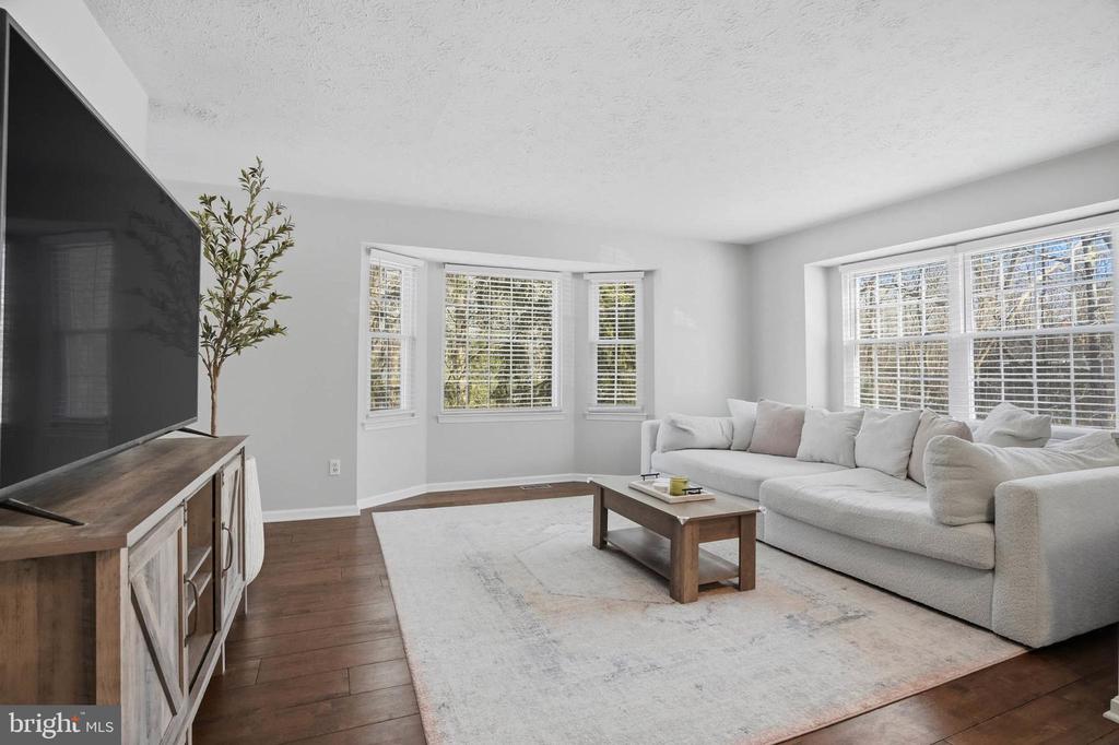 7800 TITAN COURT