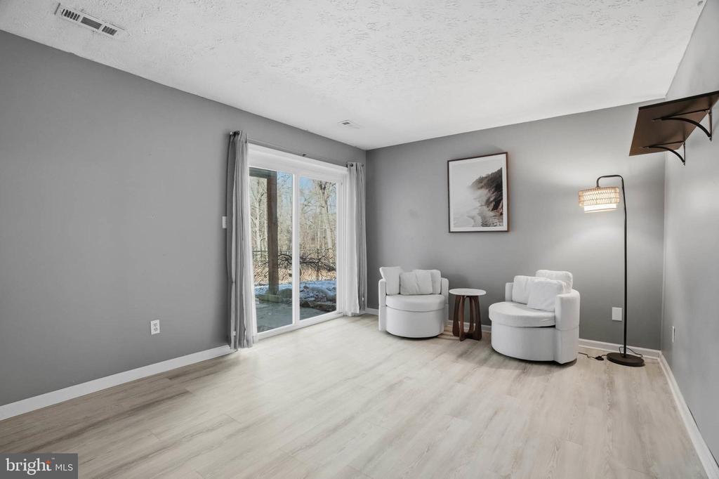 7800 TITAN COURT