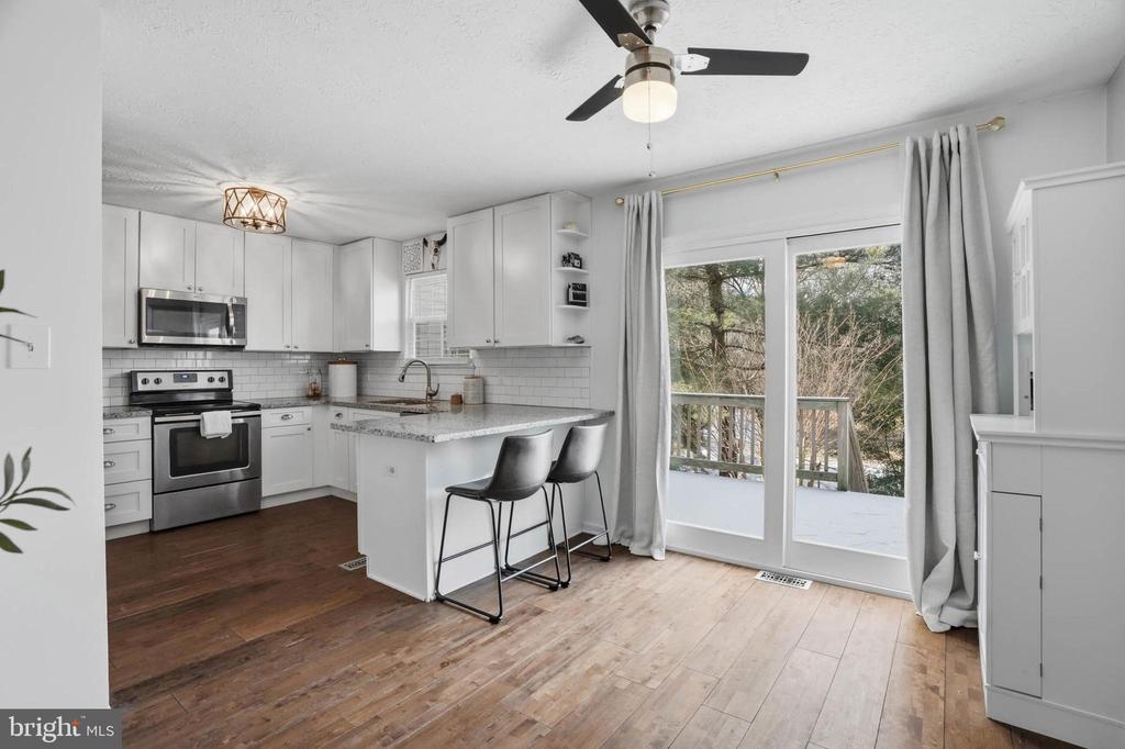 7800 TITAN COURT