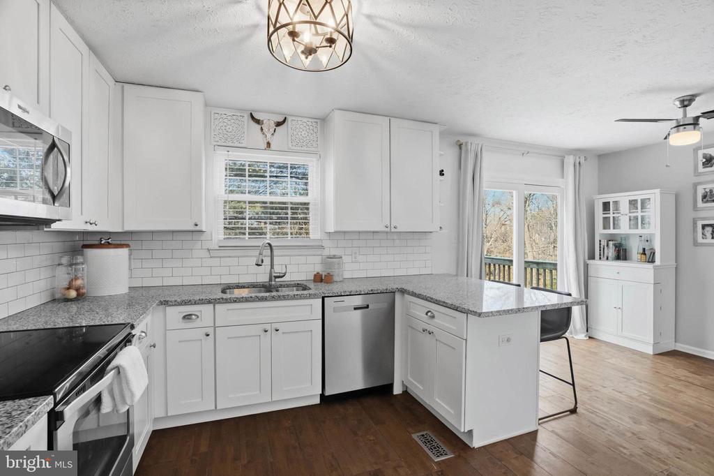7800 TITAN COURT