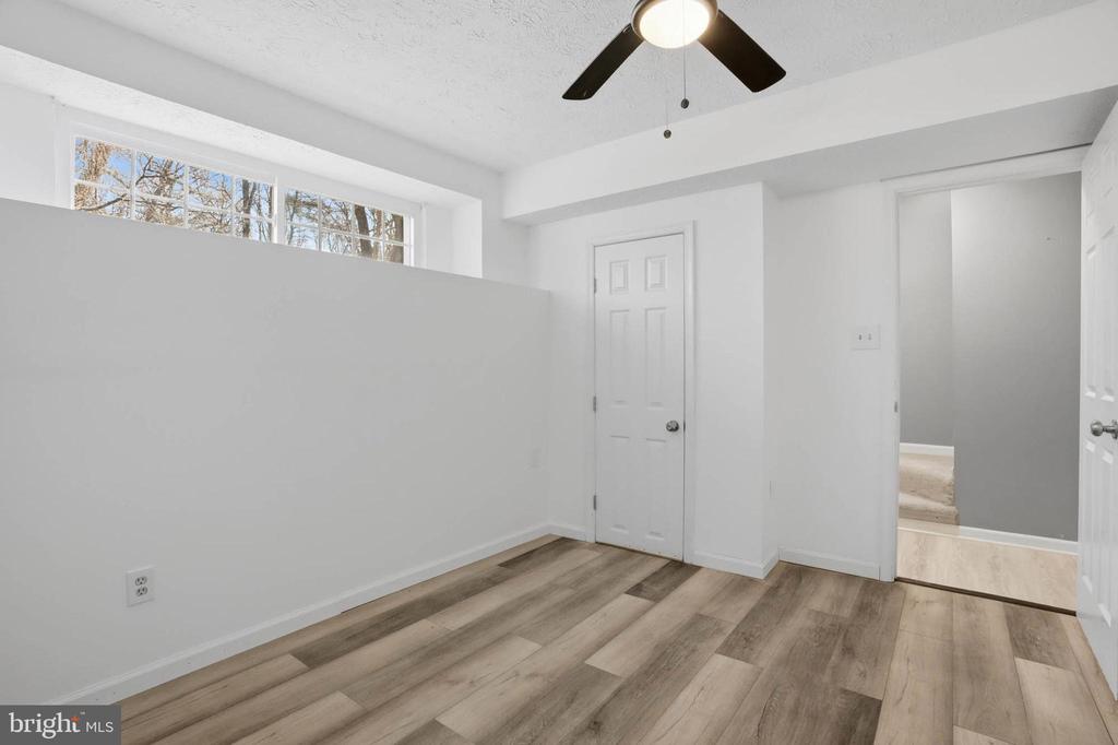 7800 TITAN COURT
