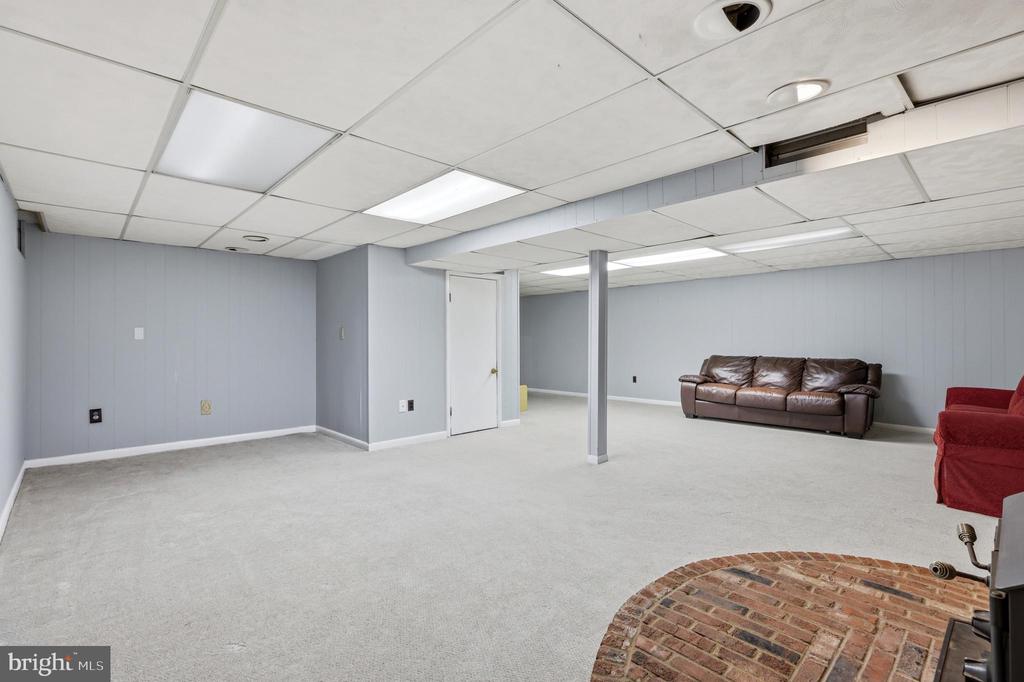 636 BAY GREEN DRIVE