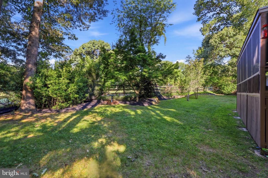 636 BAY GREEN DRIVE