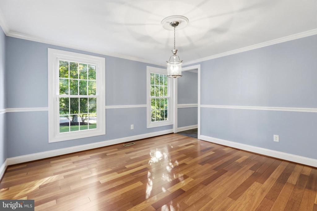 636 BAY GREEN DRIVE