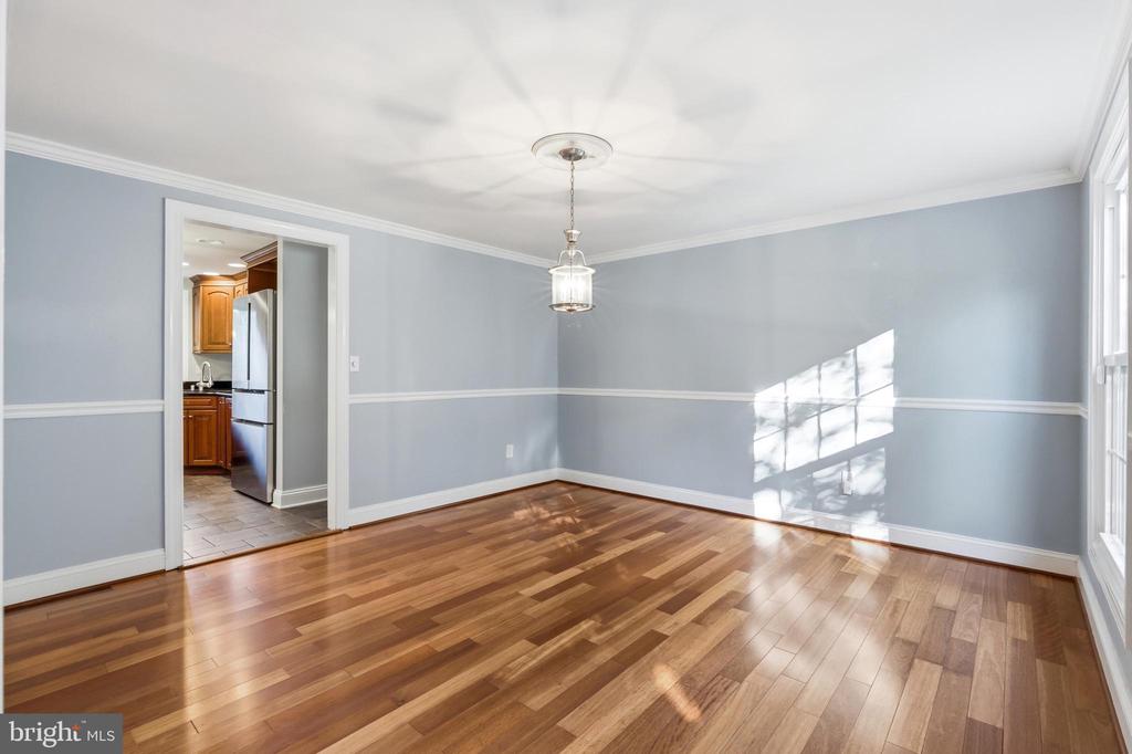 636 BAY GREEN DRIVE