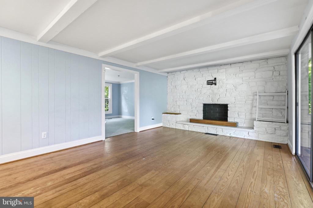 636 BAY GREEN DRIVE