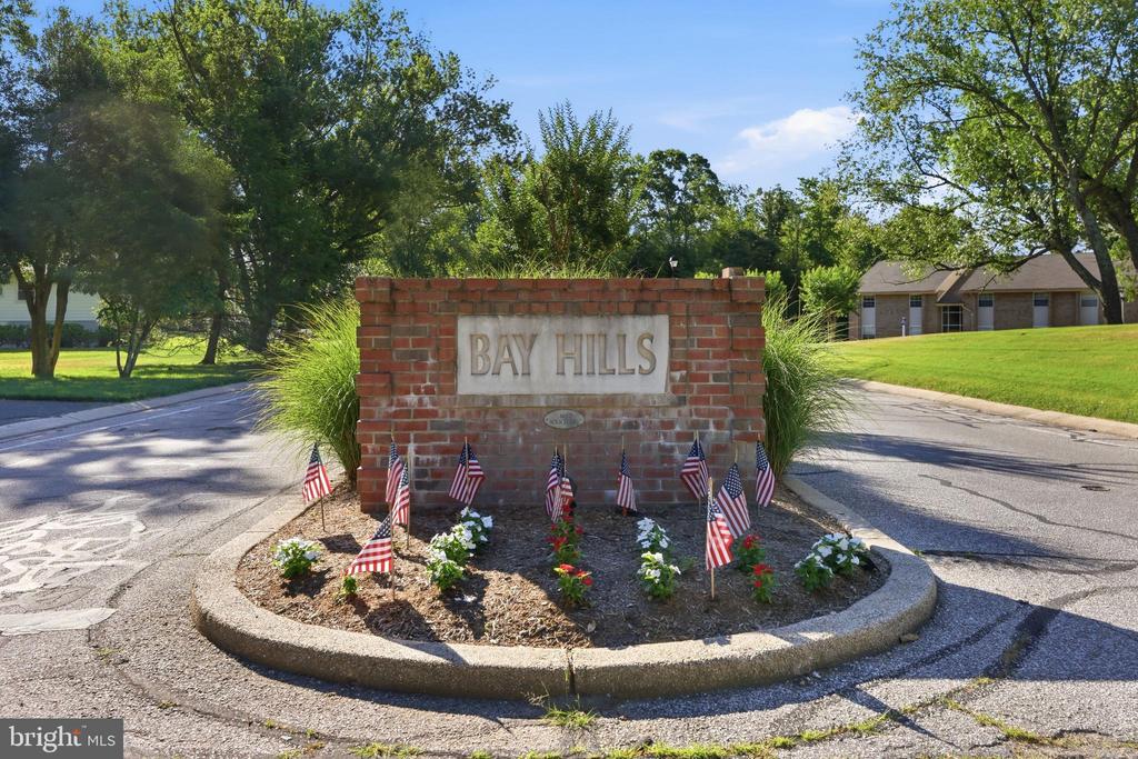 636 BAY GREEN DRIVE