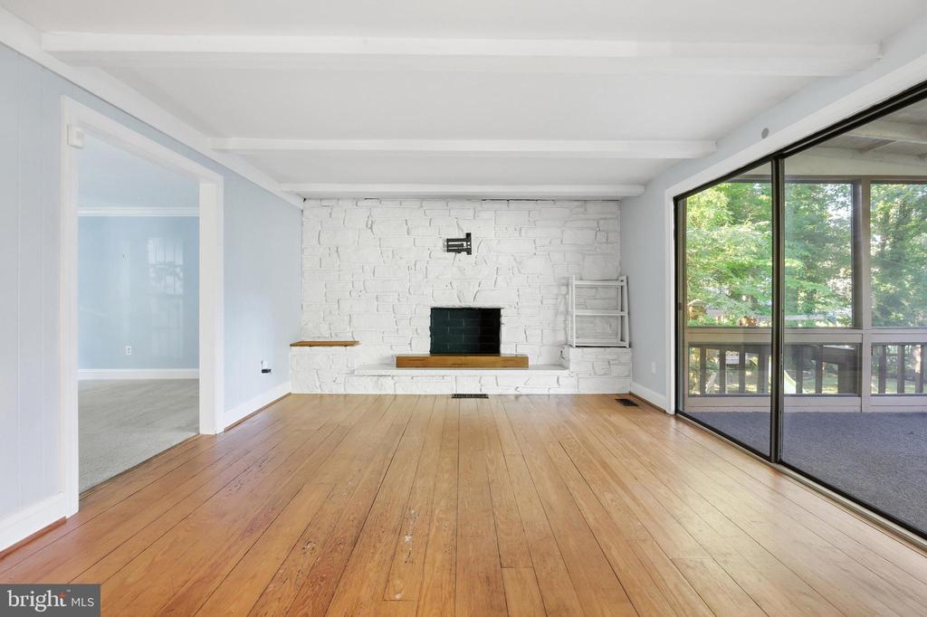 636 BAY GREEN DRIVE