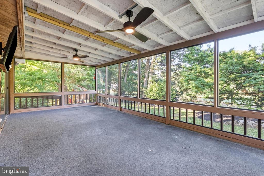 636 BAY GREEN DRIVE