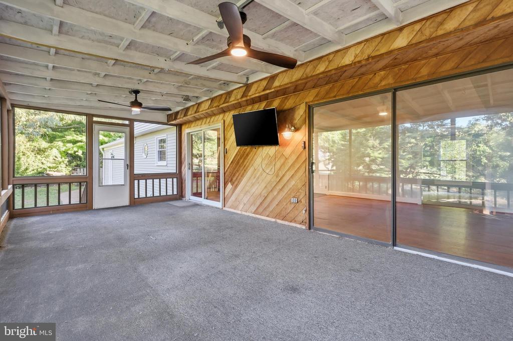 636 BAY GREEN DRIVE