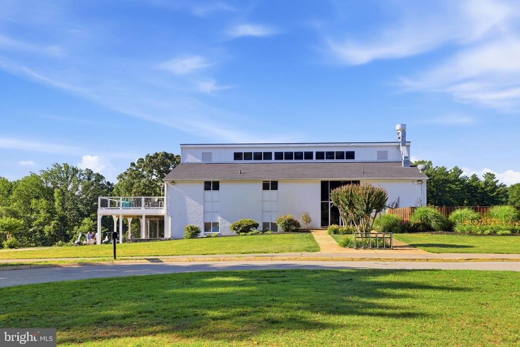 636 BAY GREEN DRIVE