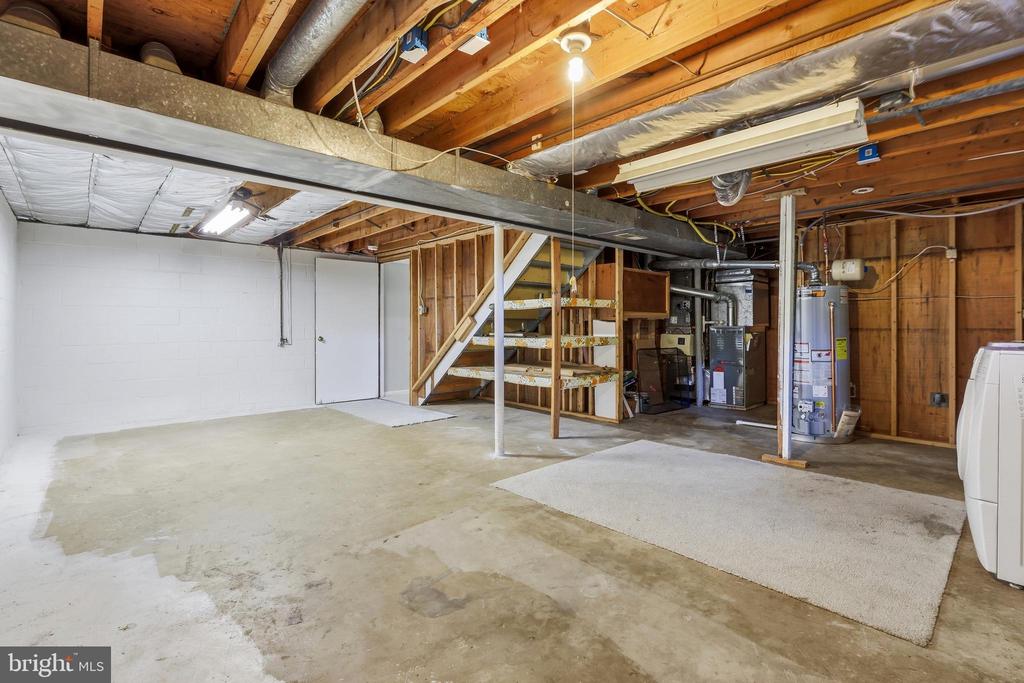 636 BAY GREEN DRIVE
