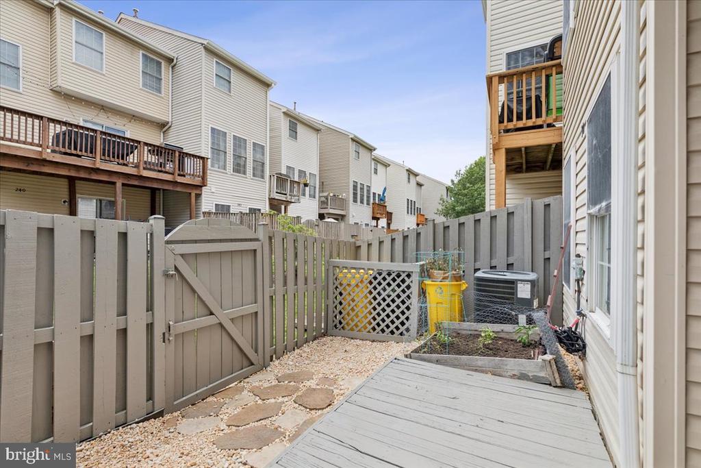 30 MILLHAVEN COURT