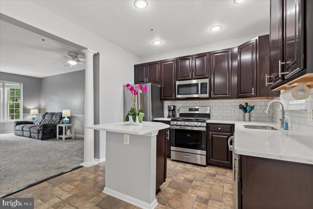30 MILLHAVEN COURT