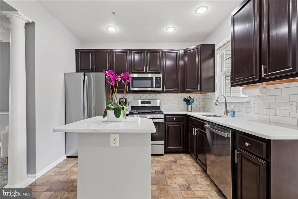 30 MILLHAVEN COURT