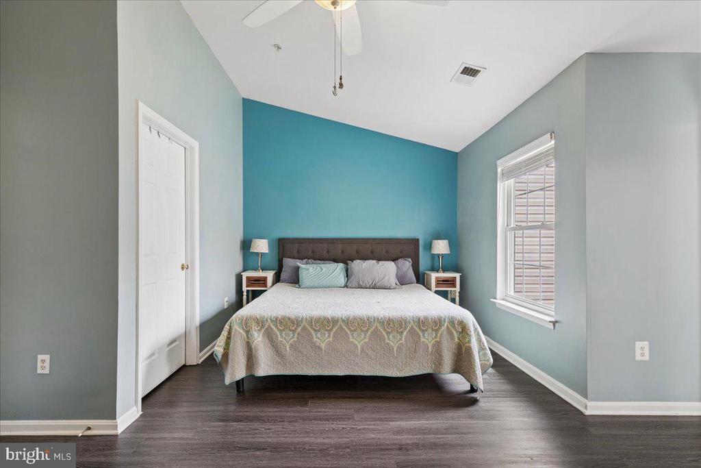 30 MILLHAVEN COURT