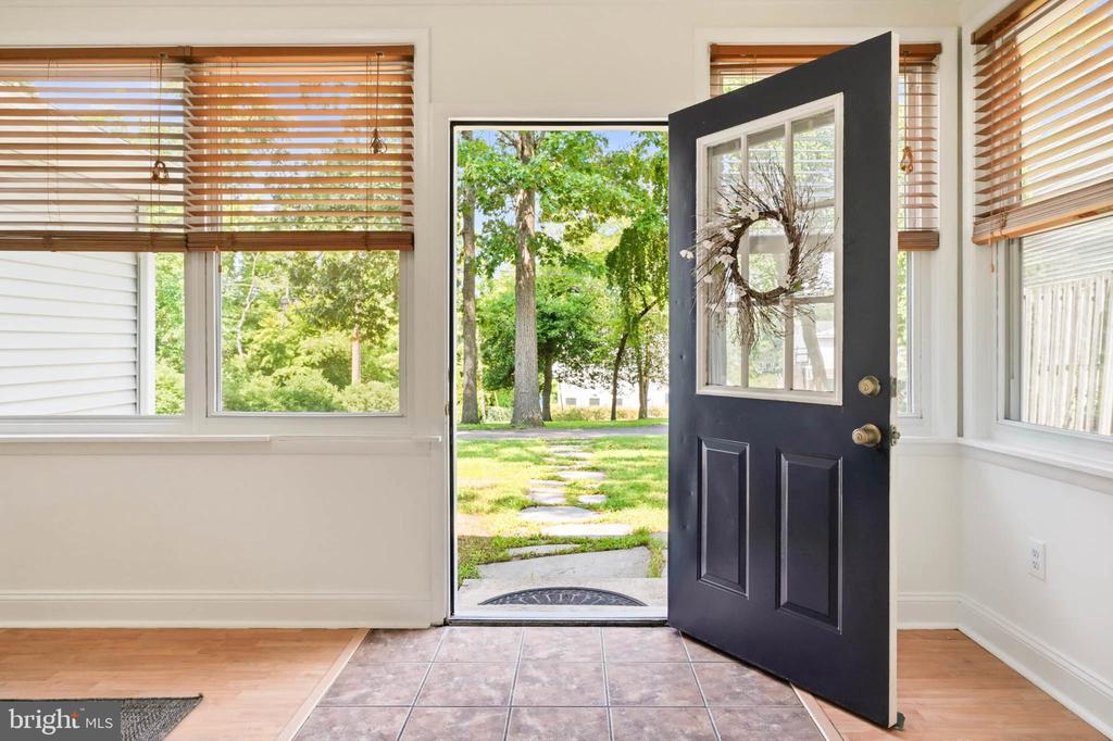790 ROLLING VIEW DRIVE