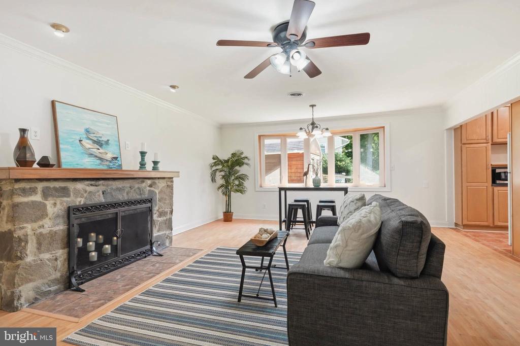 790 ROLLING VIEW DRIVE