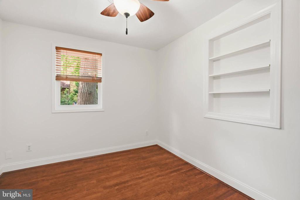 790 ROLLING VIEW DRIVE
