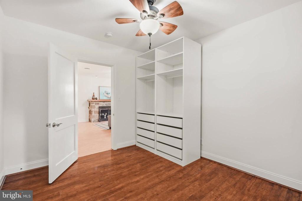 790 ROLLING VIEW DRIVE