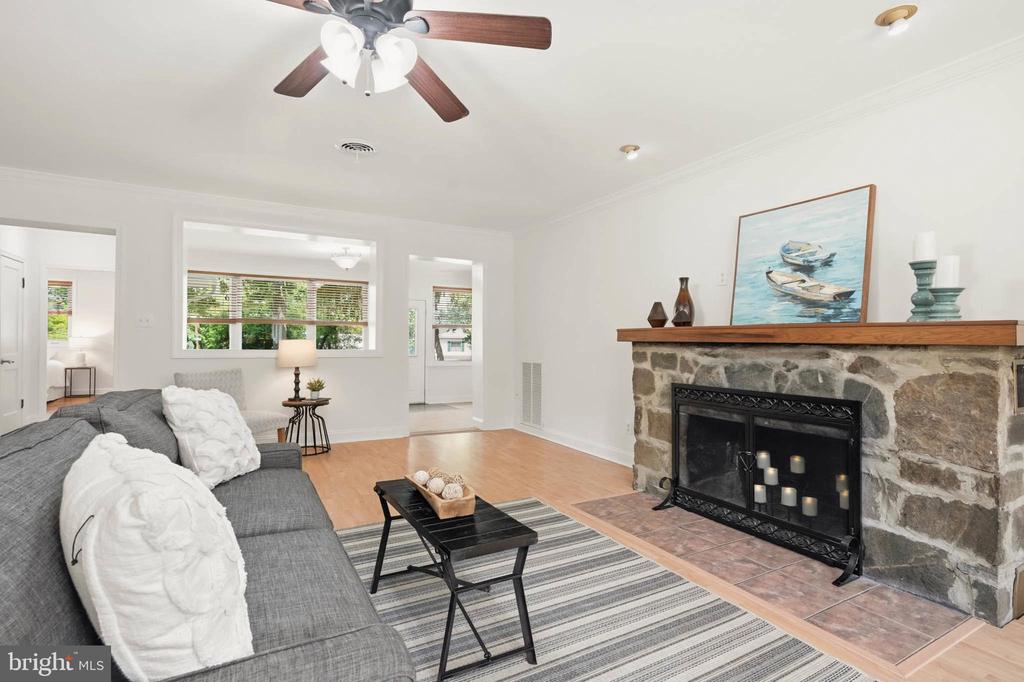 790 ROLLING VIEW DRIVE