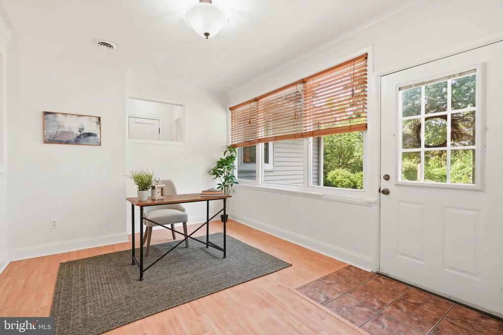 790 ROLLING VIEW DRIVE