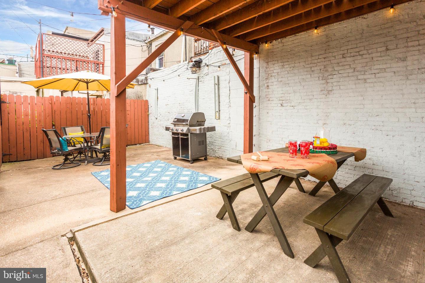 3105 ELLIOTT STREET