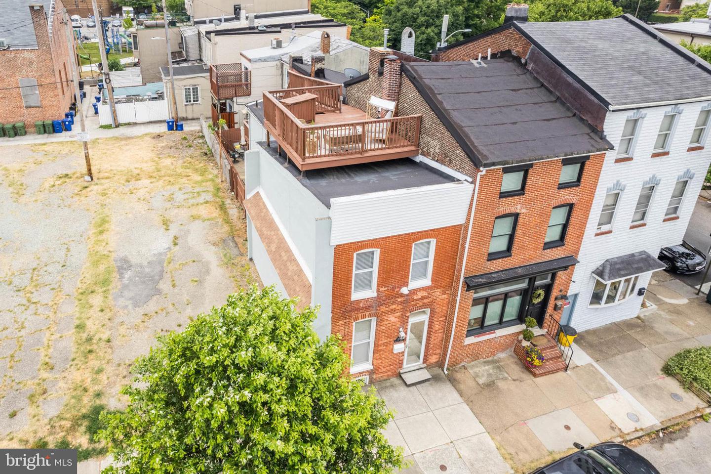 3105 ELLIOTT STREET