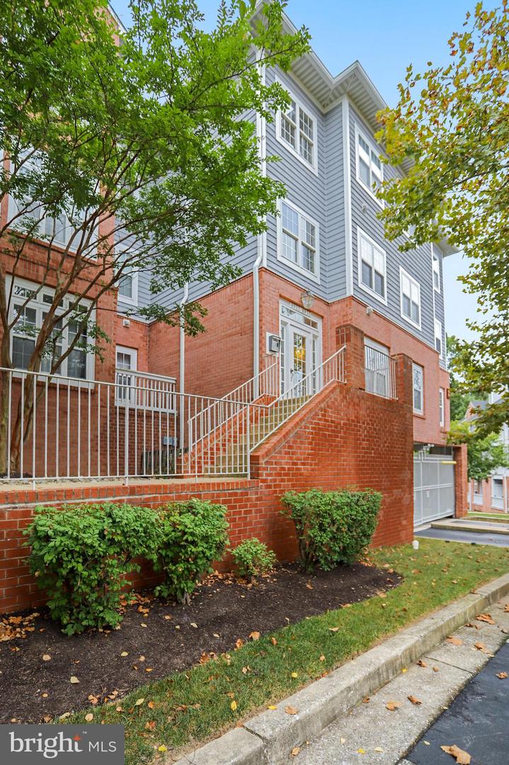 8923 Groffs Mill Dr #8923